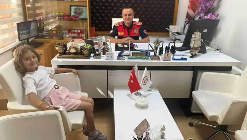 5 Yaşındaki Aslı, Köy Yangınını Son Anda Kurtardı!