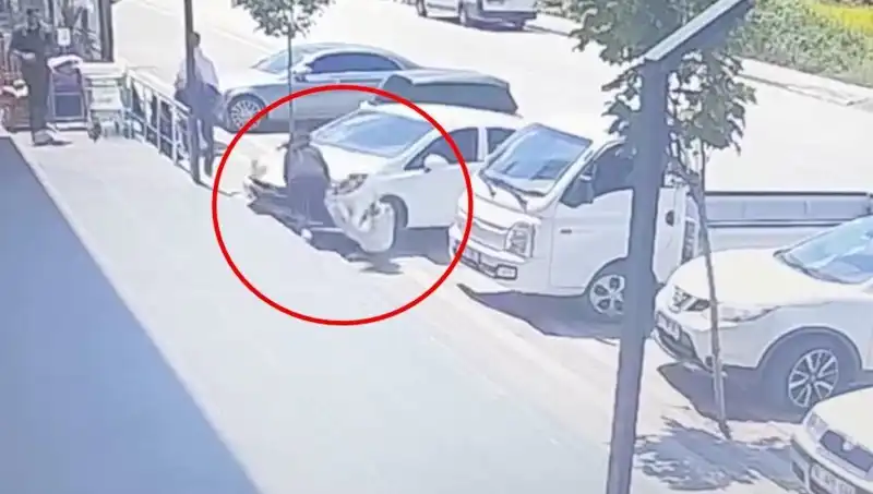 Yalova'da Feci Kaza: Lise Öğrencisi Araç Altında Kaldı, Şok Edici Detaylar