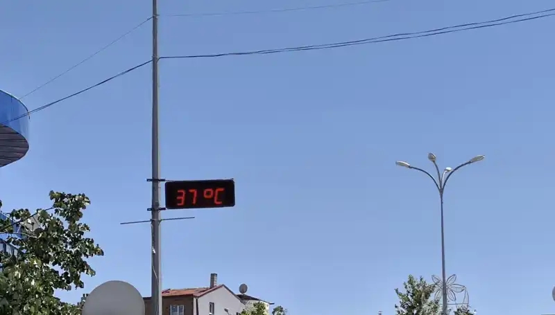 Termometreler 38 Dereceyi Aştı: Sıcak Hava Dalgası İle Mücadelede Ne Yapmalıyız?