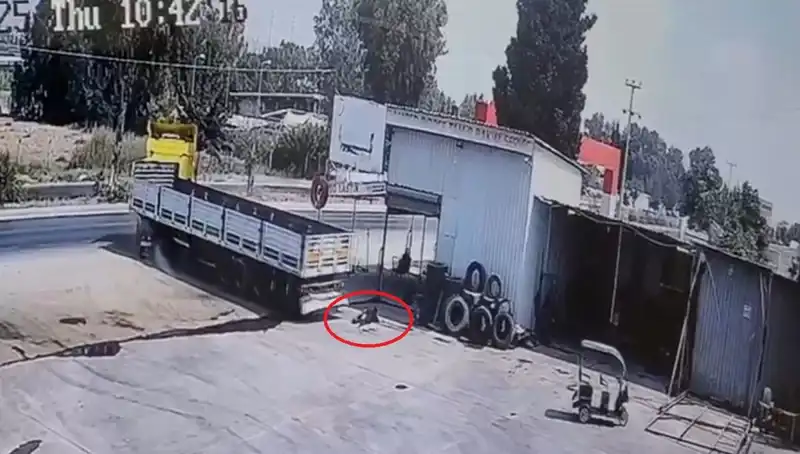 Korkunç Şok! 16 Yaşındaki Çocuk İşçi Tamirhanede Hayatını Kaybetti