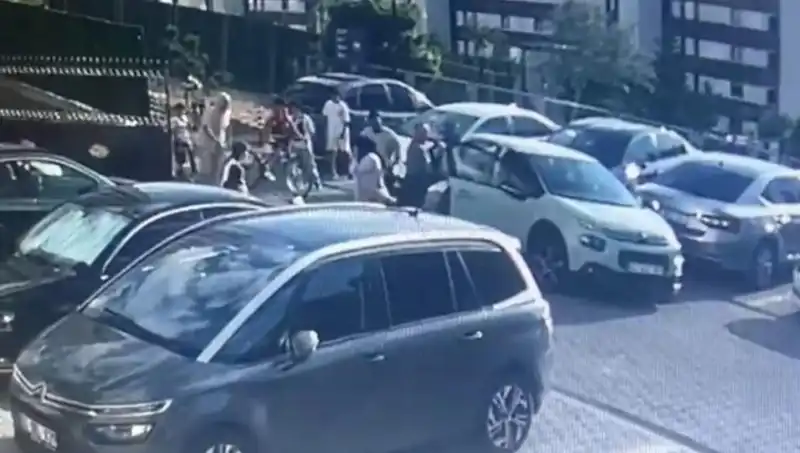 Eşi ve Yakınlarını Araba ile Ezerek Şok Eden Olay: Merak Edilen Detaylar