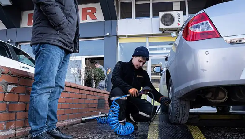Hatalı Lastik Basıncı Kazalara Davetiye Çıkarıyor: Güvenli Sürüş İçin Dikkat Edin