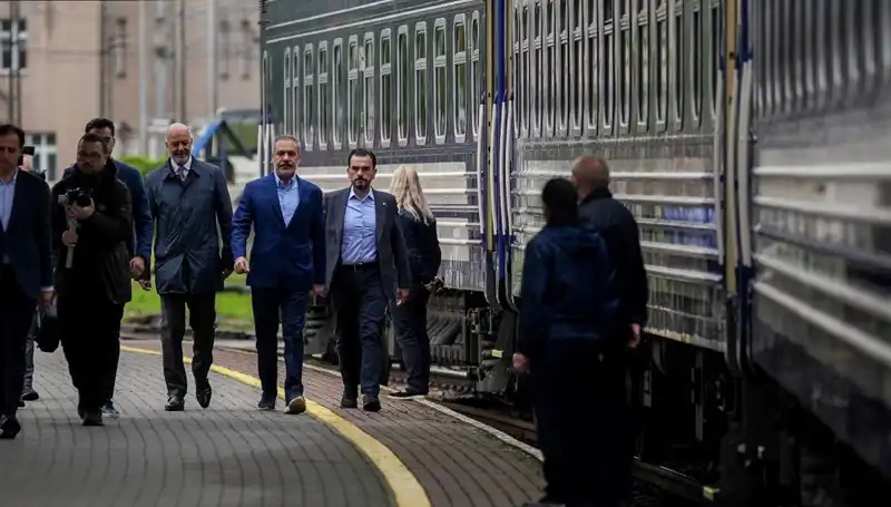 Dışişleri Bakanı Fidan'ın Ukrayna Ziyareti: Barış Sürecine Yeni Bir Soluk