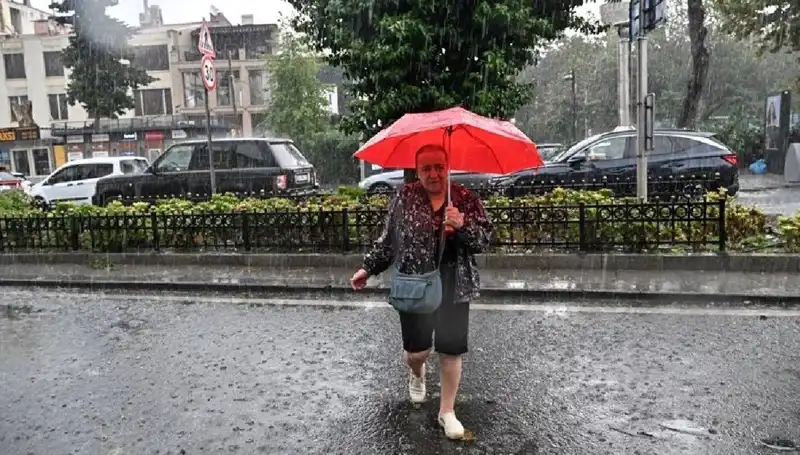 Sarı Kodlu Uyarı: Ülke Genelinde Yağışlar ve Sel Riski Hakkında Bilmeniz Gerekenler