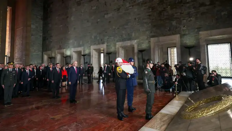 Devlet Erkanı, Anıtkabir’de Bir Araya Gelerek Ata’ya Saygı Durdurdu