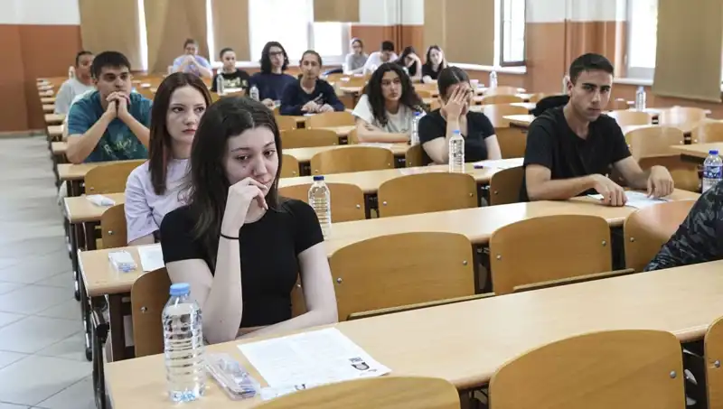 YKS Sonuçları Açıklandı: Öğrencilerin Geleceğini Belirleyecek Anlar