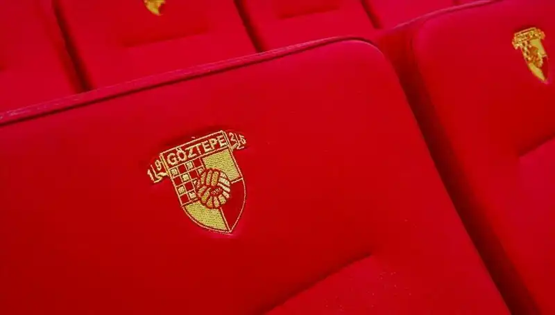 Göztepe, Genç Yetenek Junior Olaitan'la Anlaşma Sağladı!