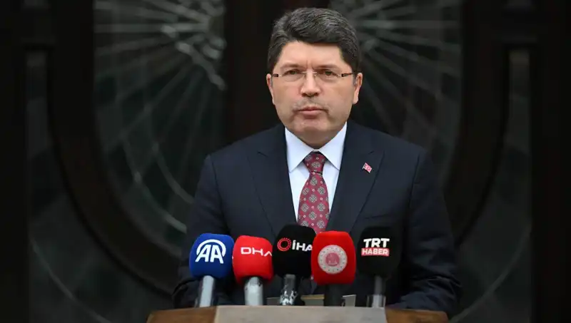İmralı Heyeti’nin Adalet Bakanı Tunç ile Görüşmesi: Ne Anlama Geliyor?
