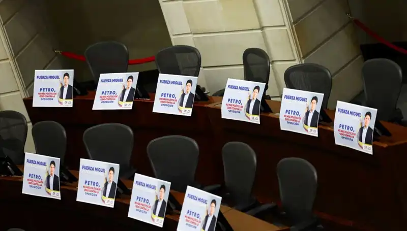 Senatör Uribe'nin Sağlık Durumu Alarm Veriyor: Mucize Bekleniyor