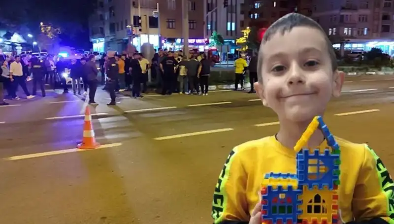 8 Yaşındaki Çocuk, Kamyonetin Çarpmasıyla Hayatını Kaybetti: Aile ve Toplum Sarsıldı