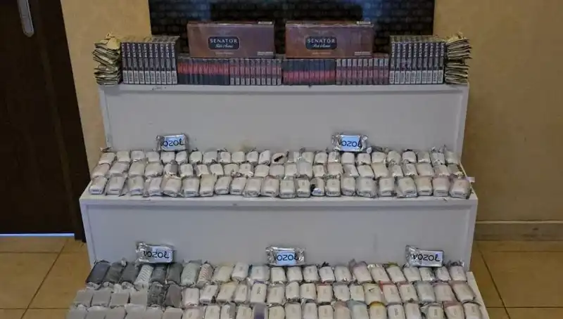 Gümrük Kaçağı Sigaralarda Şok Operasyon: Yüzlerce Paket Ele Geçirildi