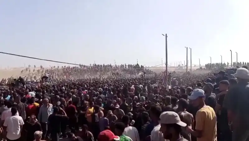 İsrail'in Gazze'deki Yardım Dağıtım Noktası Hain Saldırıya Uğradı: 26 Ölü