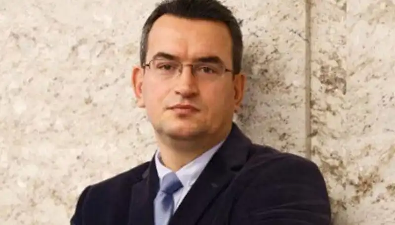 DEVA Partisi Kurucu Üyesi Metin Gürcan'ın Hayatı ve Siyasi Kariyeri