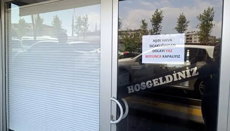 Afrika Sıcakları Esnafın Kafasını Karıştırdı: Yaz Boyu Dükkanlar Kapalı Kaldı