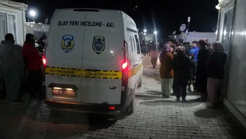 Husumet Vahşeti: Sokaklarda Kanlı Kavga Gözler Önüne Serildi