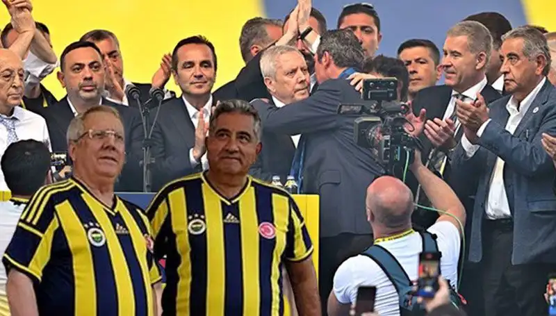 Ali Koç'un Yönetimi Üzerinde Şok Gelişme: Mahmut Uslu'dan İstifa Çağrısı!