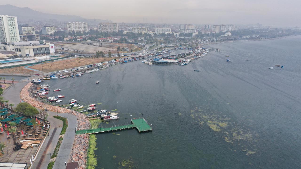 İzmir Körfezi'ndeki Kirlilikte Sorumlulara Soruşturmayı Açıldı