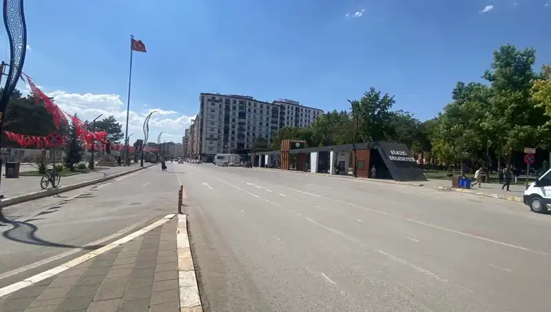 Elazığ'da Sokaklar Aniden Boşaldı: Nedeni Merak Konusu Oldu